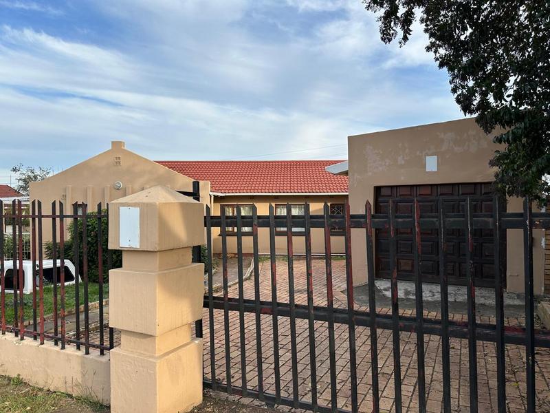 3 Bedroom Property for Sale in Mthata Eastern Cape